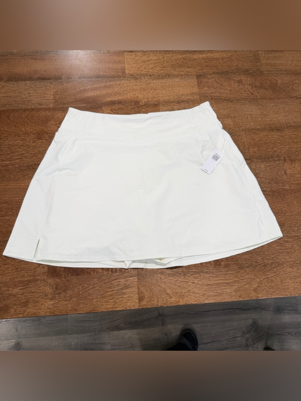 NWT Old Navy Extra High Waisted PowerSoft Skort Women’s Size L White Magnolia